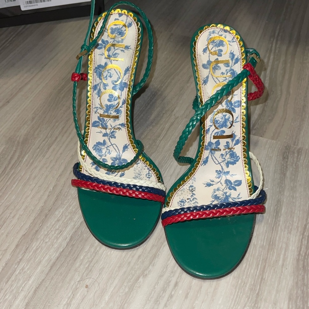 Women Gucci Open Toe Sandal